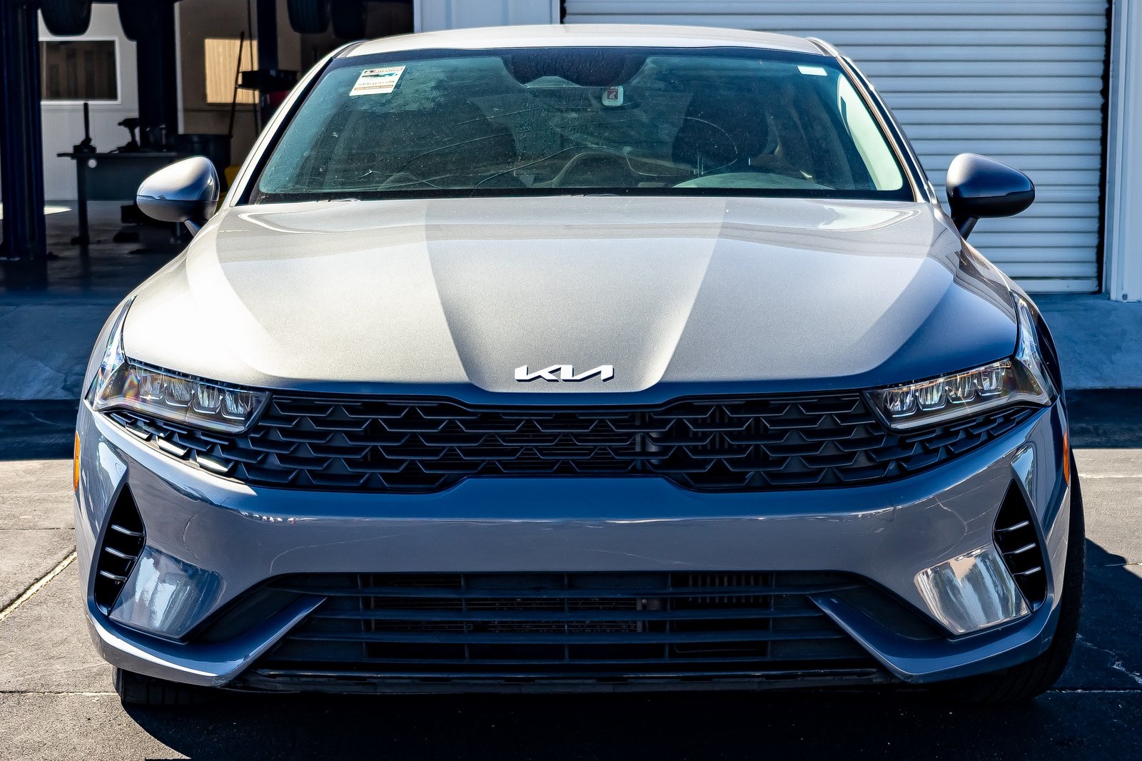 2023 Kia K5 LXS's photo