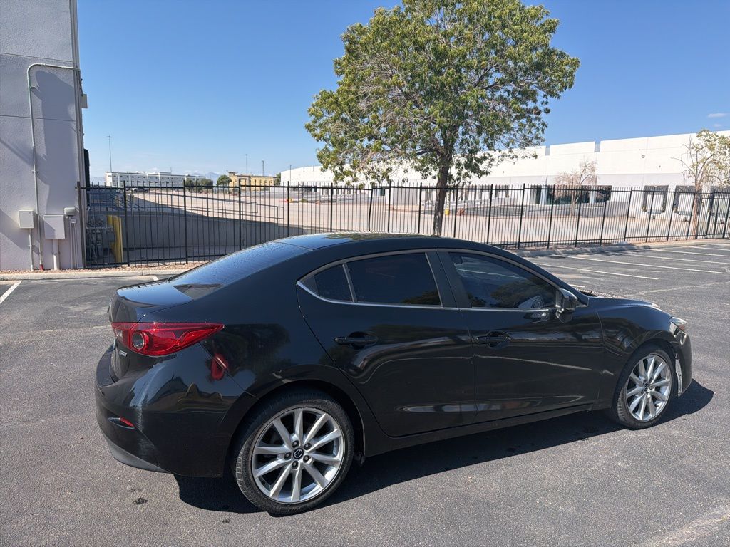 2017 Mazda Mazda3 Touring photo 2