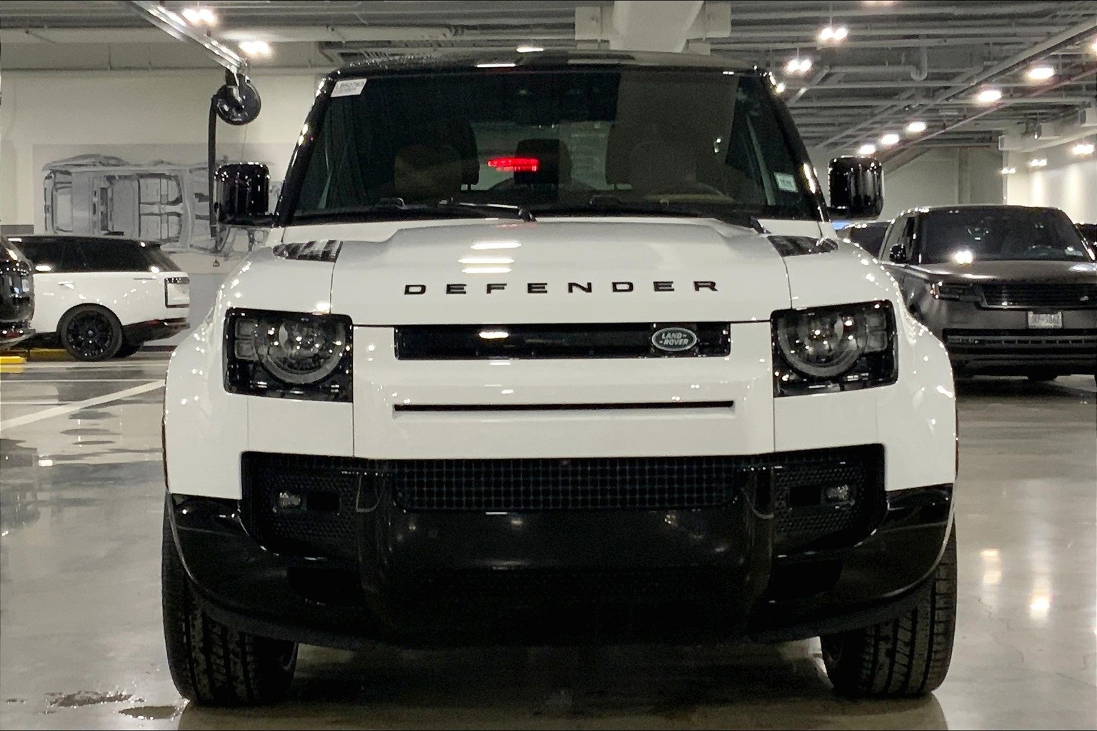 2025 Land Rover Defender 90 V8 photo 2