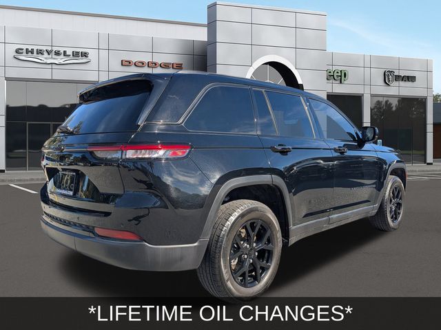 2024 Jeep Grand Cherokee Altitude X photo 2