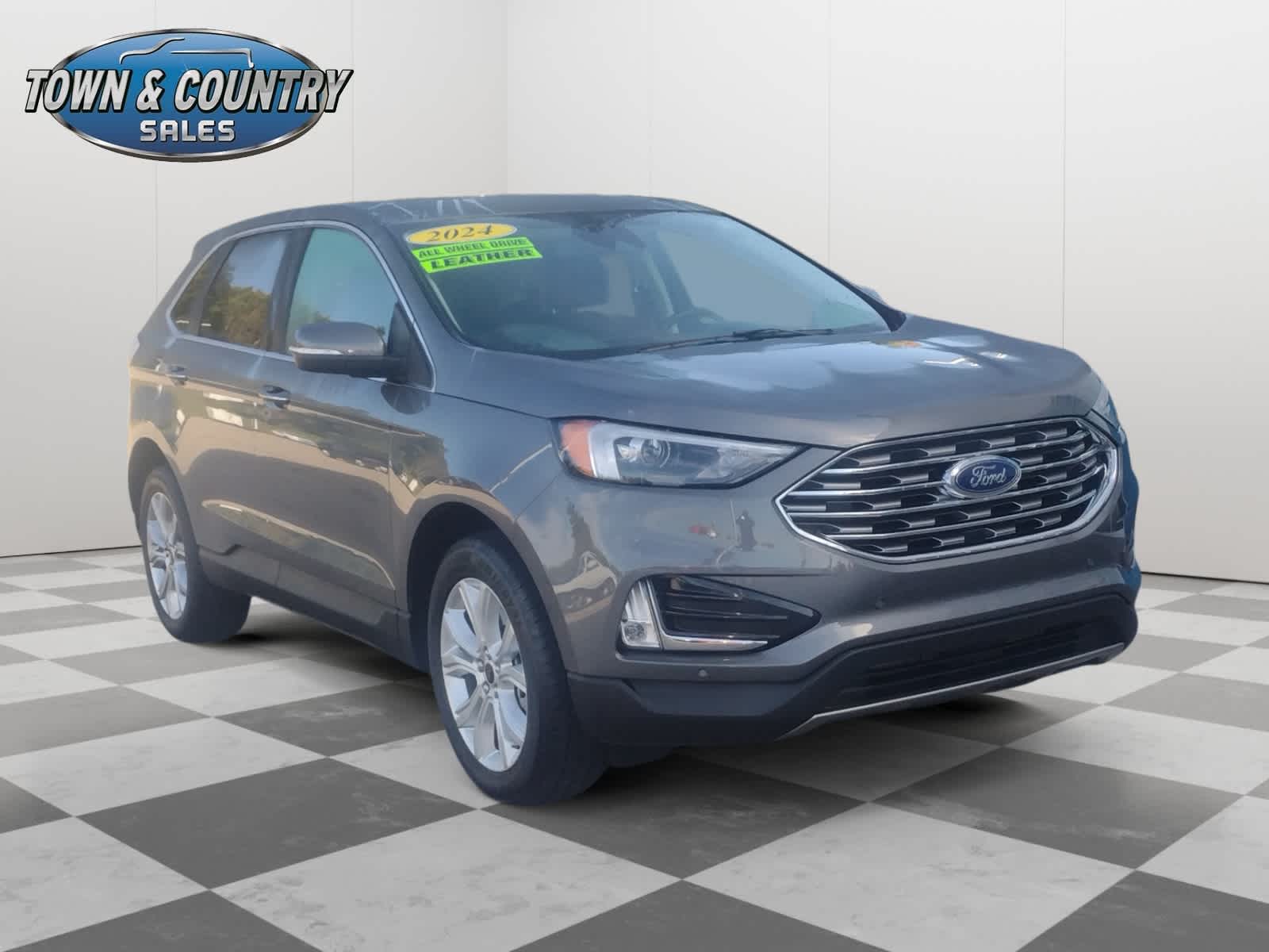 2024 Ford Edge Titanium's photo