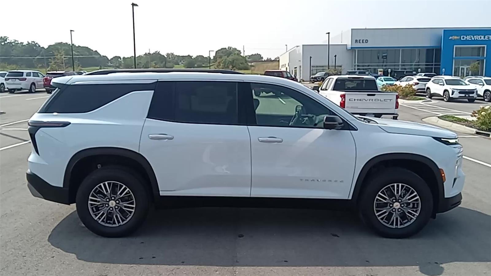 2026 Chevrolet Traverse photo 7