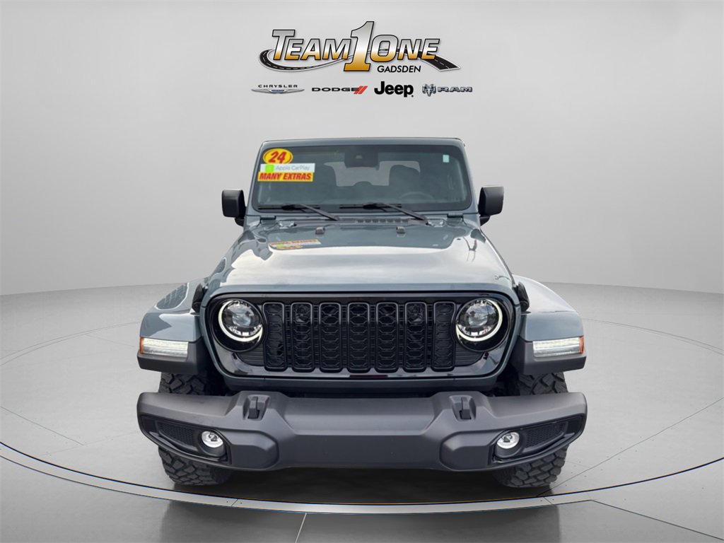 2024 Jeep Gladiator Willys photo 3