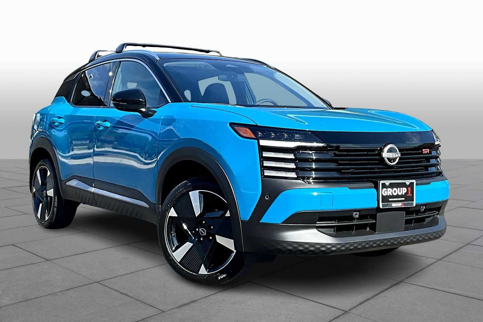 2026 Nissan Kicks SR photo 2