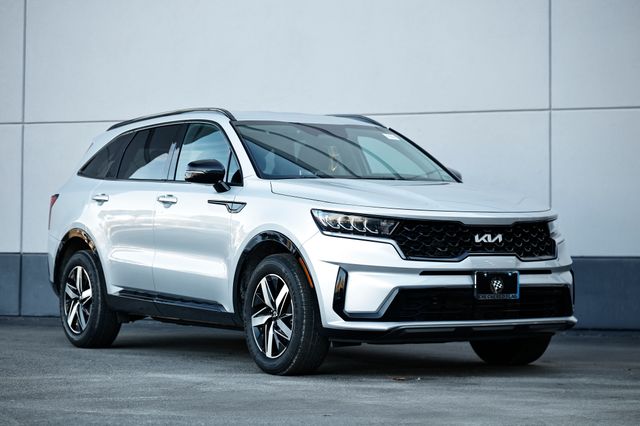 2022 Kia Sorento S's photo