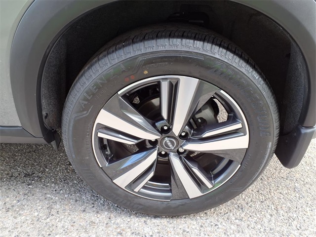 2023 Nissan Rogue SL photo 19