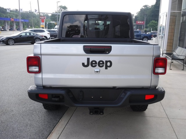 2022 Jeep Gladiator Willys photo 11