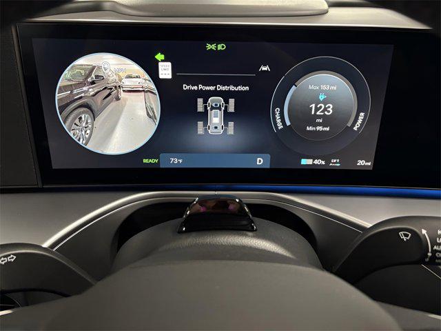 2026 Hyundai Ioniq SEL photo 18