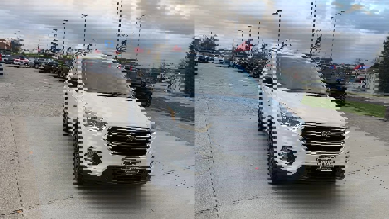 2017 Ford Escape SE photo 2