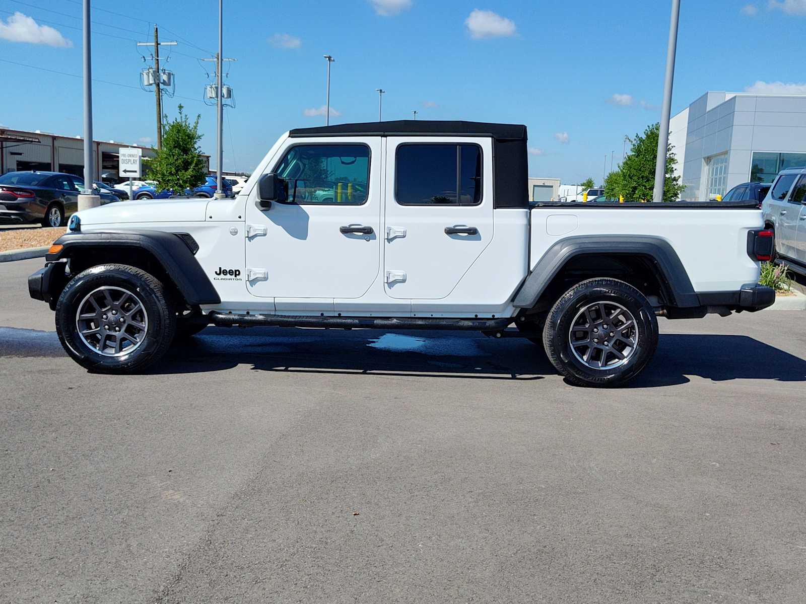 2020 Jeep Gladiator Sport S photo 3
