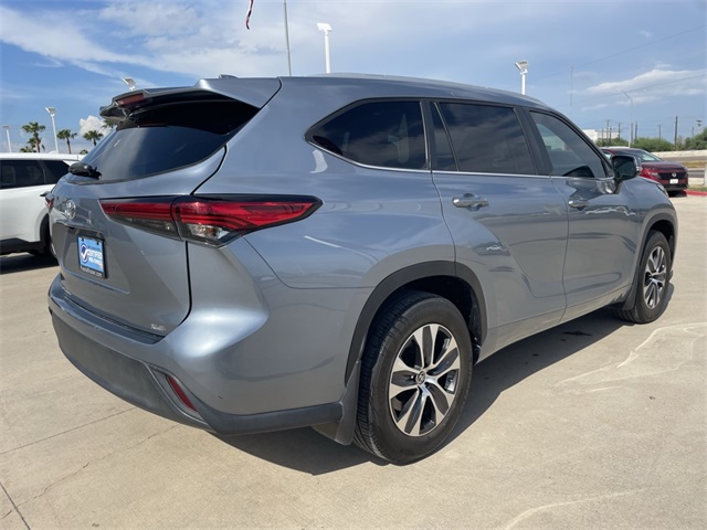 2023 Toyota Highlander Limited photo 4