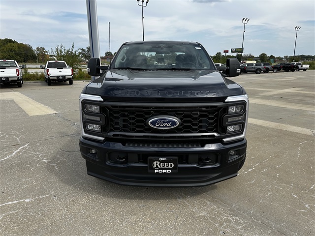 2025 Ford F-250 XL photo 3