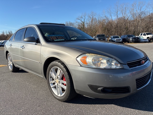 2008 Chevrolet Impala LTZ photo 3
