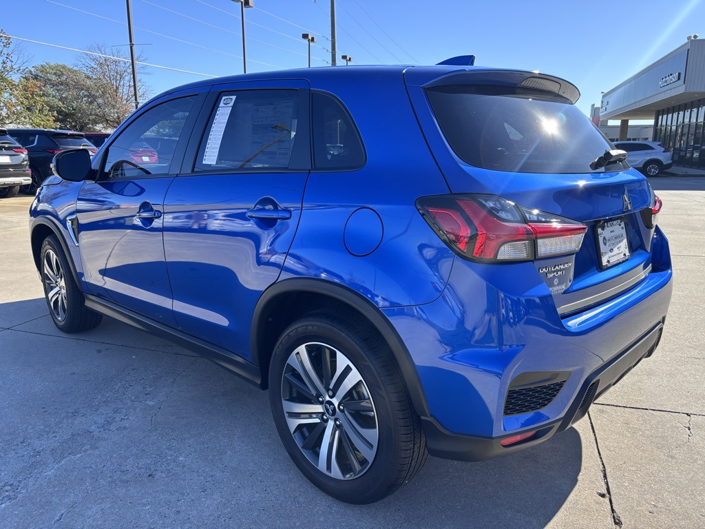2024 Mitsubishi Outlander Sport ES LE SE photo 3