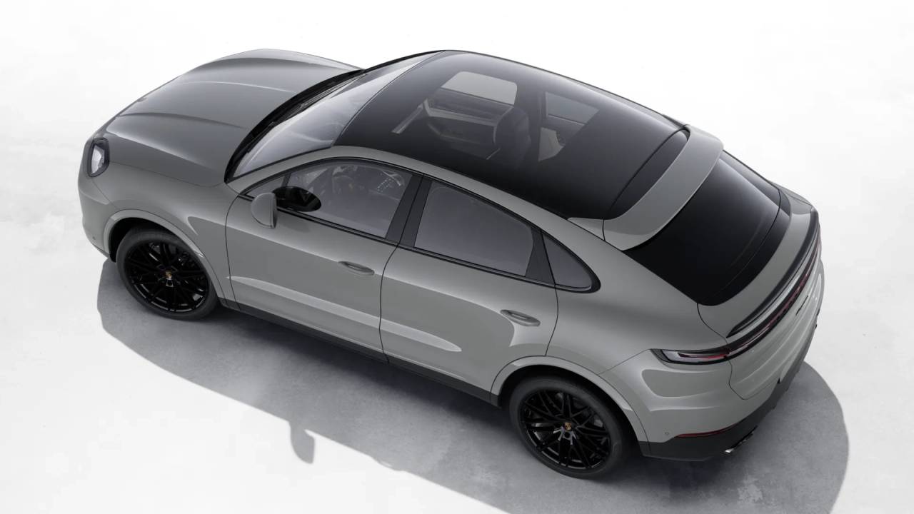 2026 Porsche Cayenne Coupe photo 2