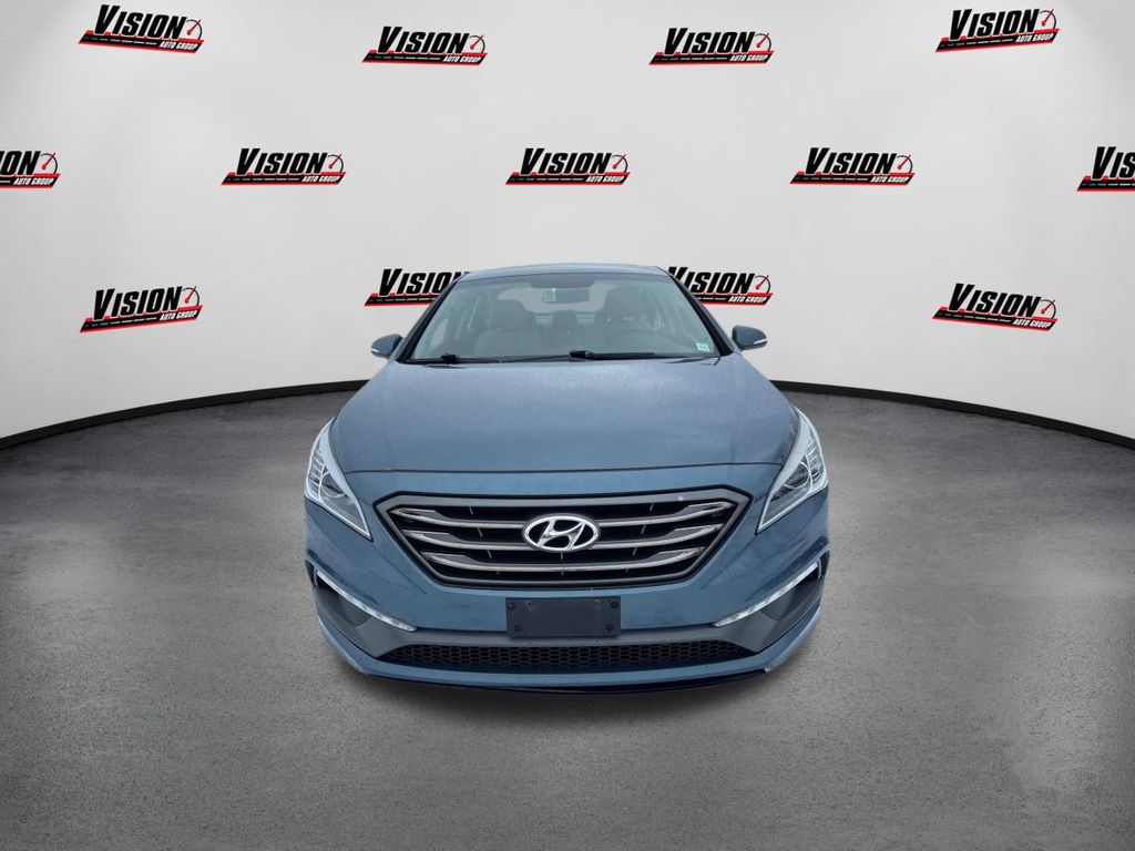 2016 Hyundai Sonata Sport photo 2