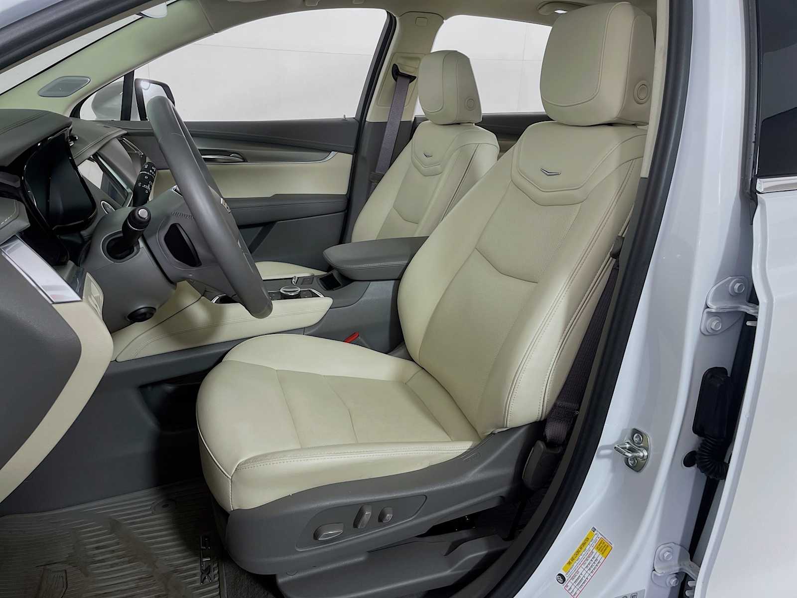 2025 Cadillac XT5 Premium Luxury photo 4
