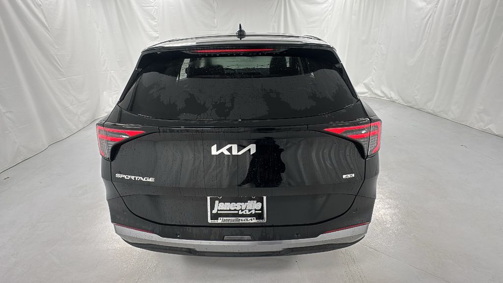2026 Kia Sportage LX photo 3