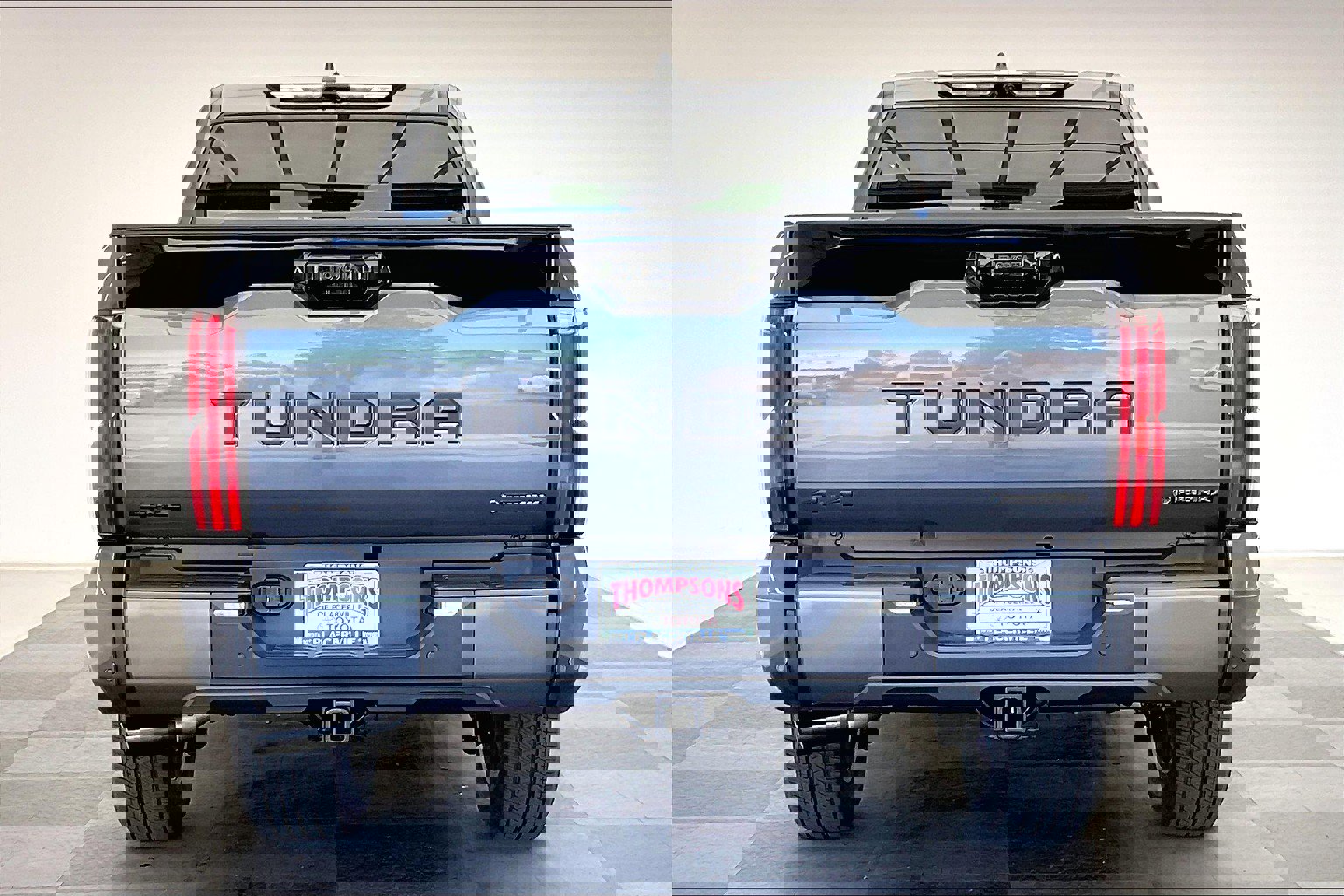 2025 Toyota Tundra Platinum CrewMax photo 3