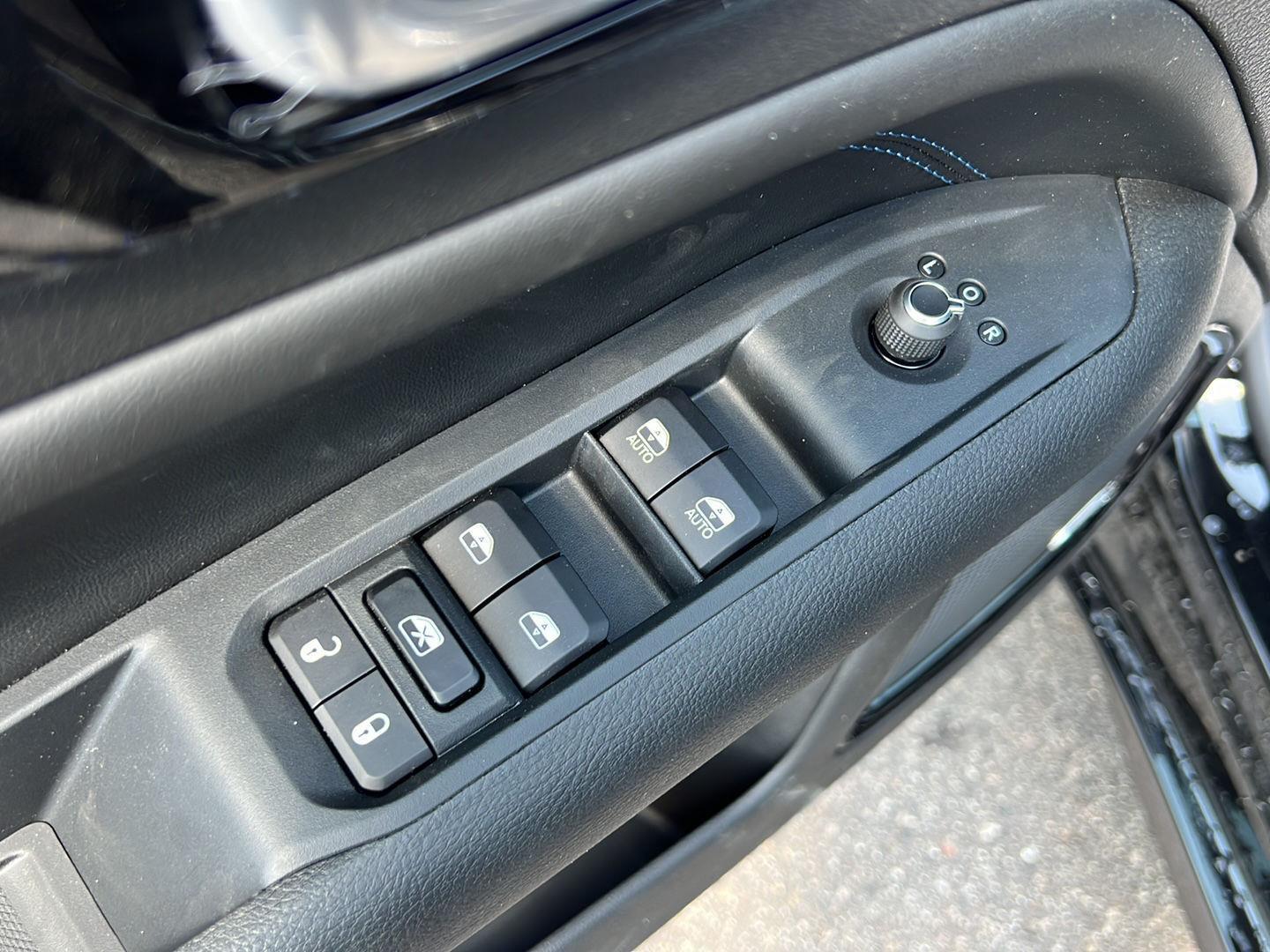 2025 Jeep Compass Limited photo 12