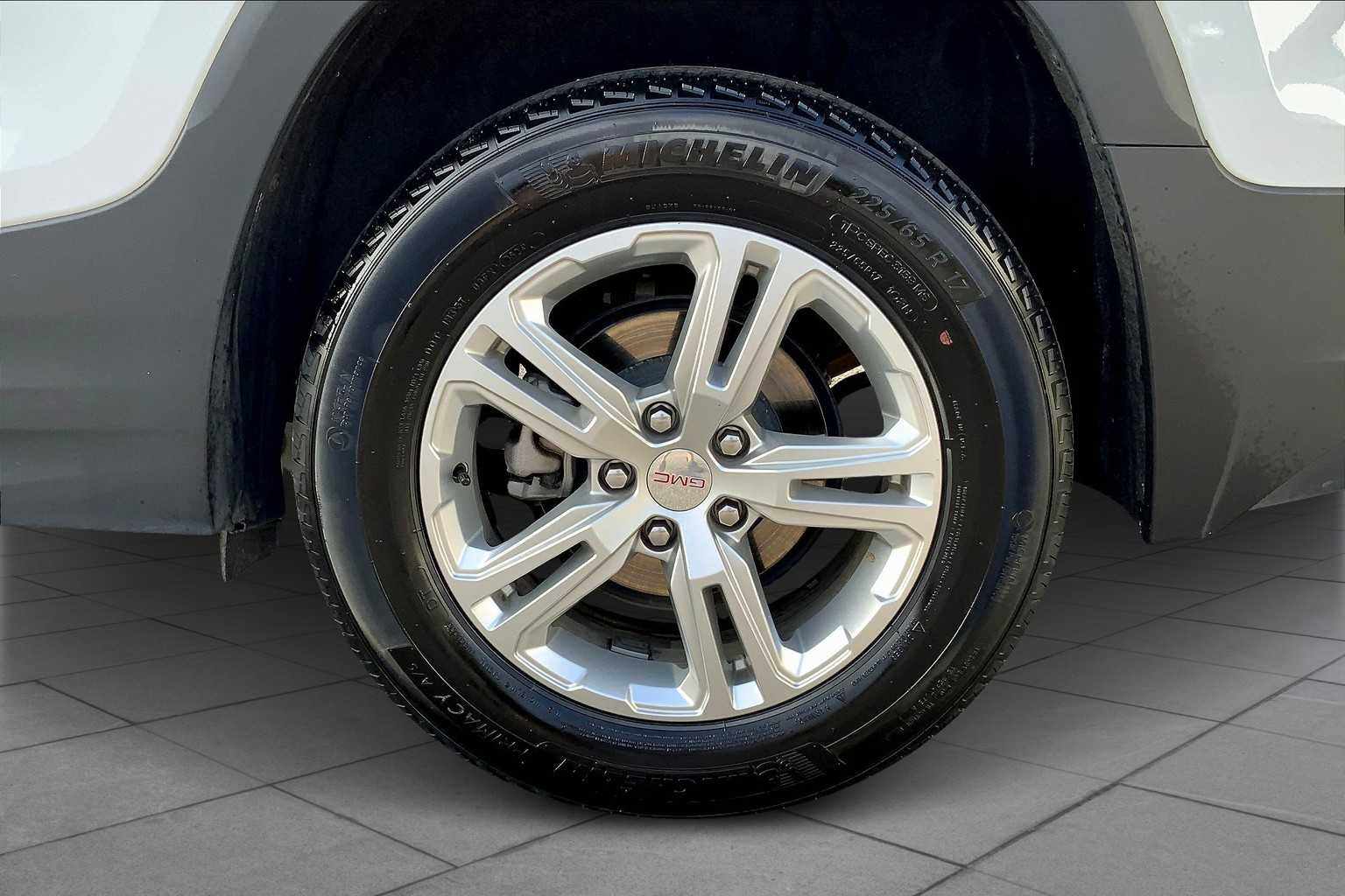 2024 Gmc Terrain SLE photo 8