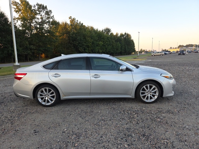 2014 Toyota Avalon Limited photo 6