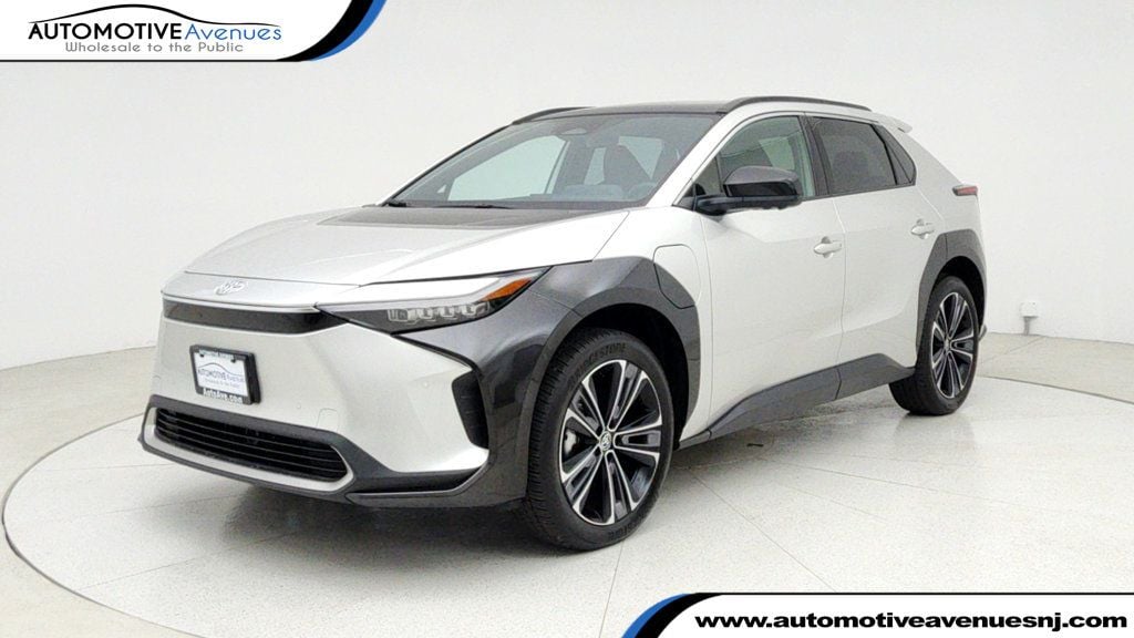 2024 Toyota bZ4X Limited's photo