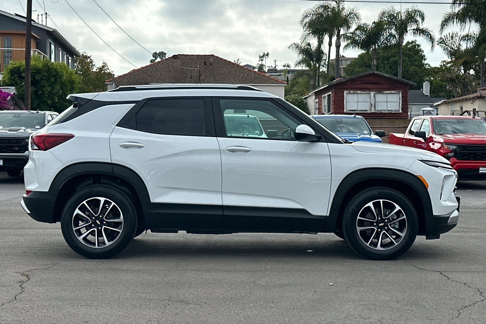 2026 Chevrolet Trailblazer LT photo 3