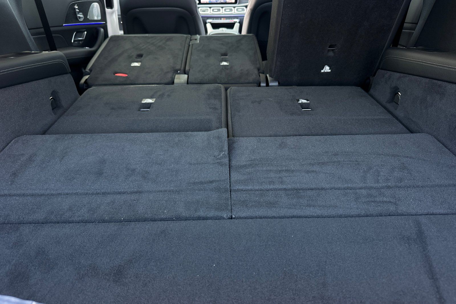2026 Mercedes Benz GLS 580 4MATIC photo 32