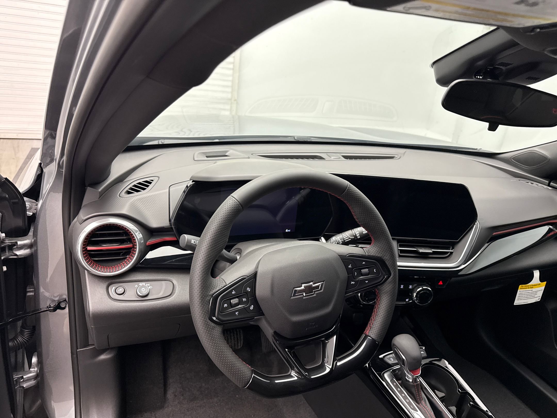 2025 Chevrolet Trax photo 30