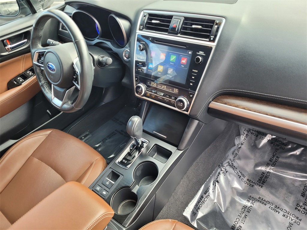 2018 Subaru Outback Touring photo 18