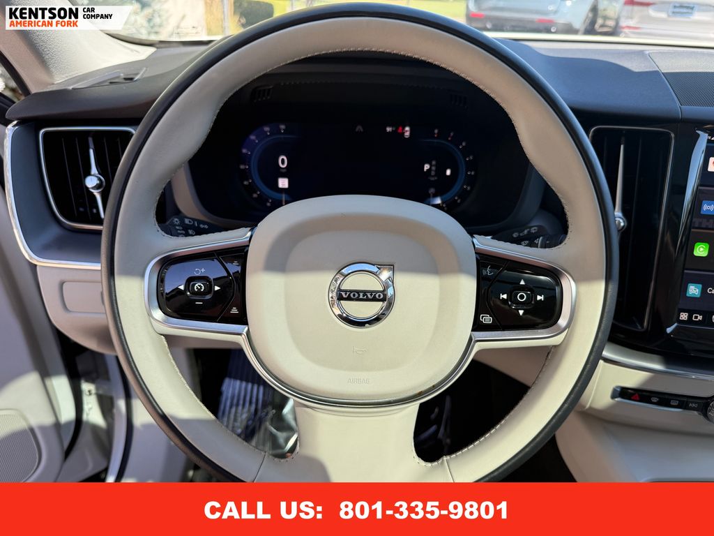 2024 Volvo XC60 Core photo 15