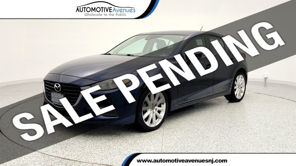 2017 Mazda Mazda3 Touring's photo