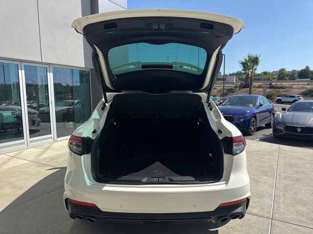 2022 Maserati Levante Modena photo 10