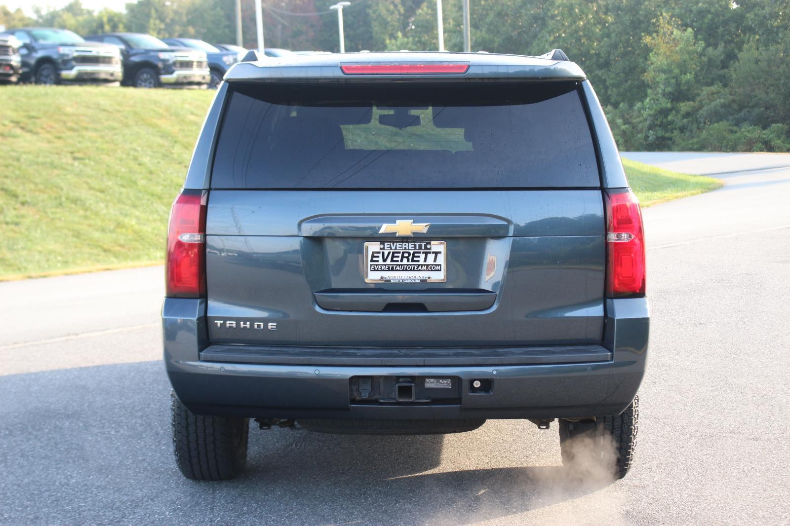 2019 Chevrolet Tahoe LS photo 3