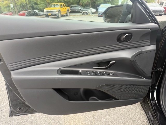 2025 Hyundai Elantra Hybrid SEL Sport photo 10