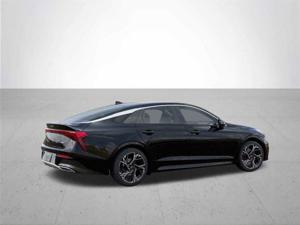 2026 Kia K5 GT-Line photo 5