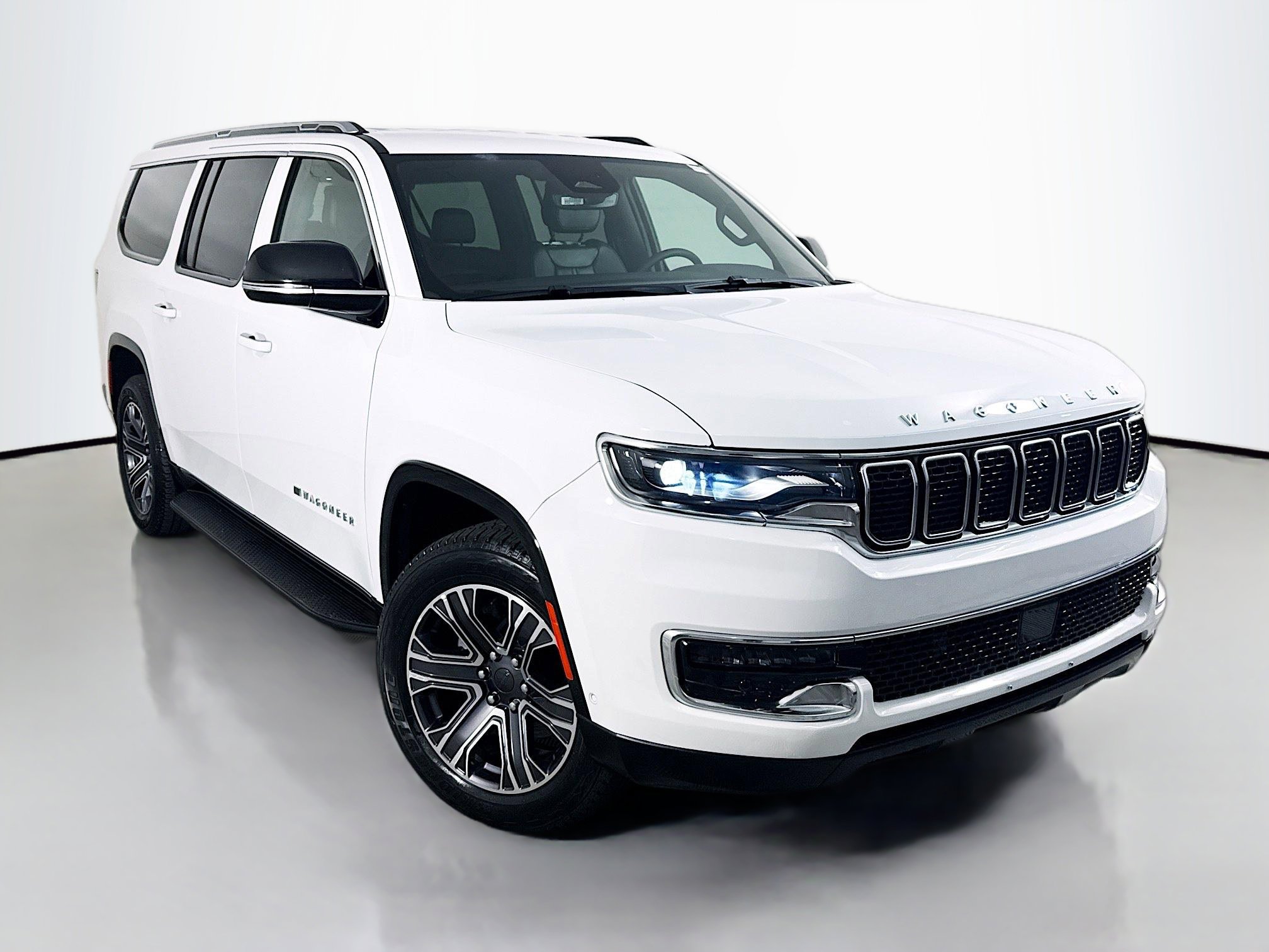 2024 Jeep Wagoneer L's photo