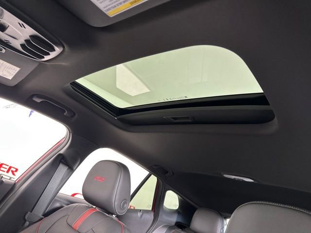 2025 Chevrolet Trax photo 17