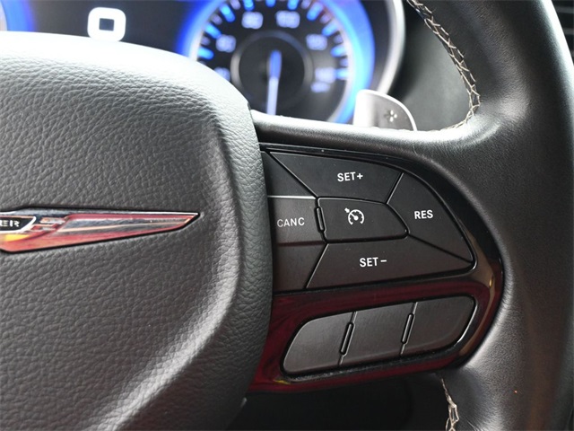 2021 Chrysler 300 S photo 19