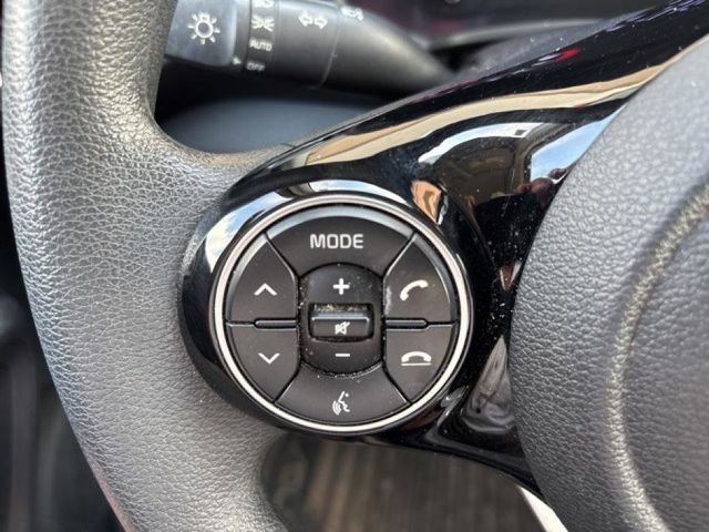 2022 Kia Soul S photo 17
