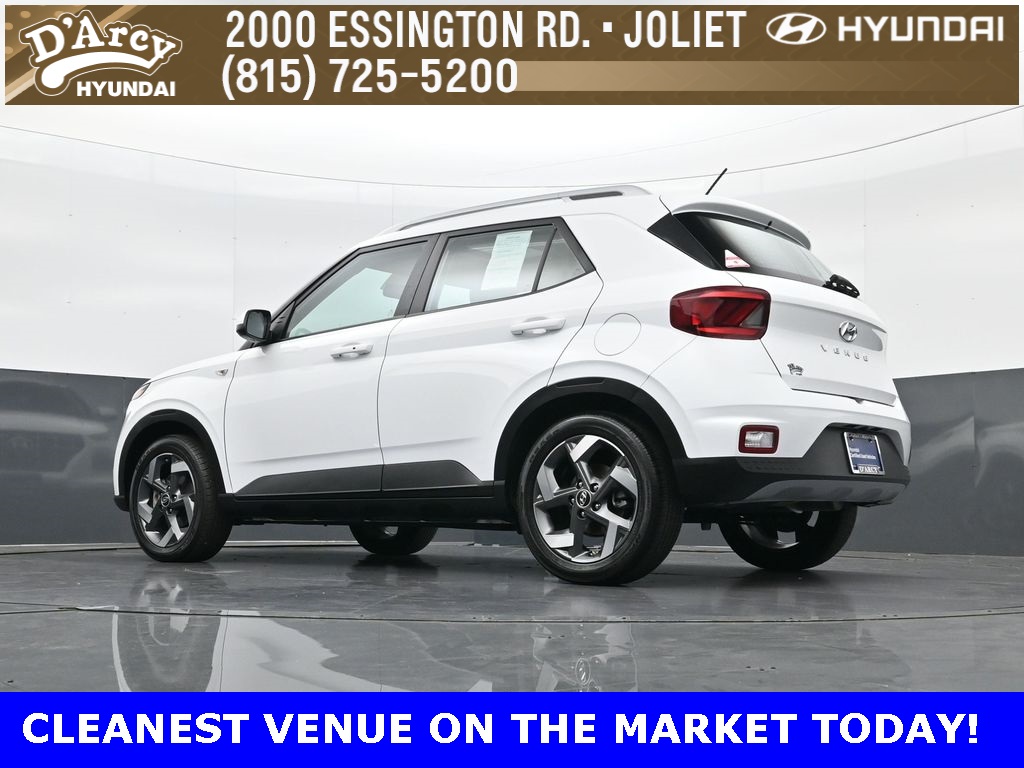 2024 Hyundai Venue SEL photo 21