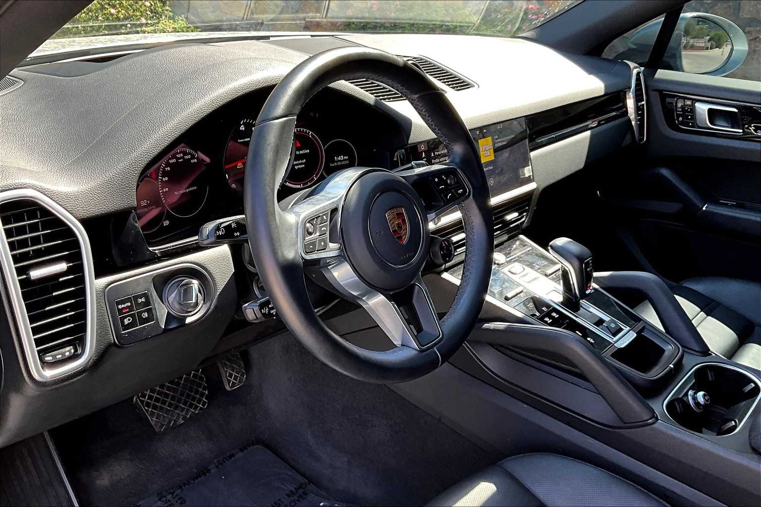 2021 Porsche Cayenne Coupe photo 4