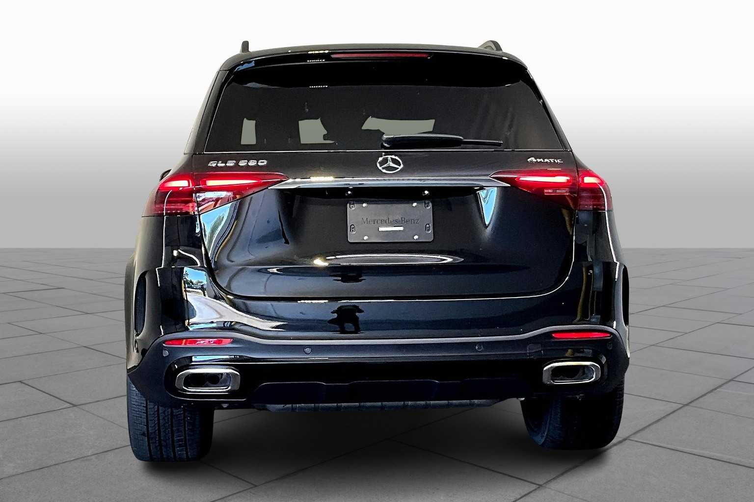 2026 Mercedes Benz GLE 580 4MATIC photo 4
