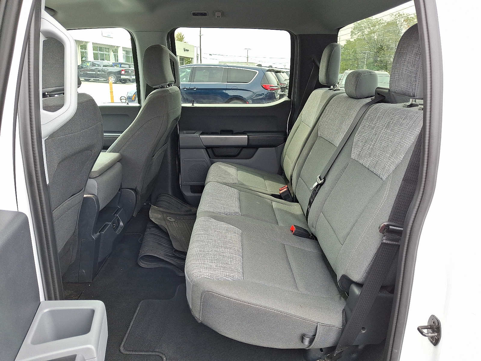 2023 Ford F-150 XLT photo 10