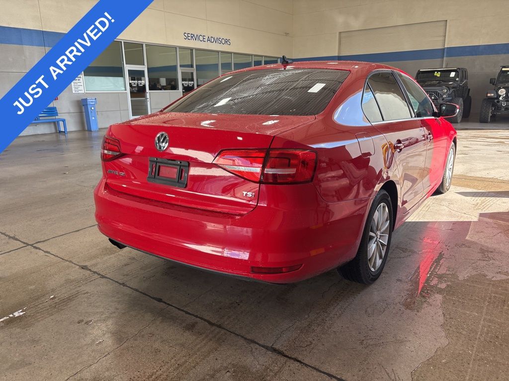 2015 Volkswagen Jetta SE Sport photo 4