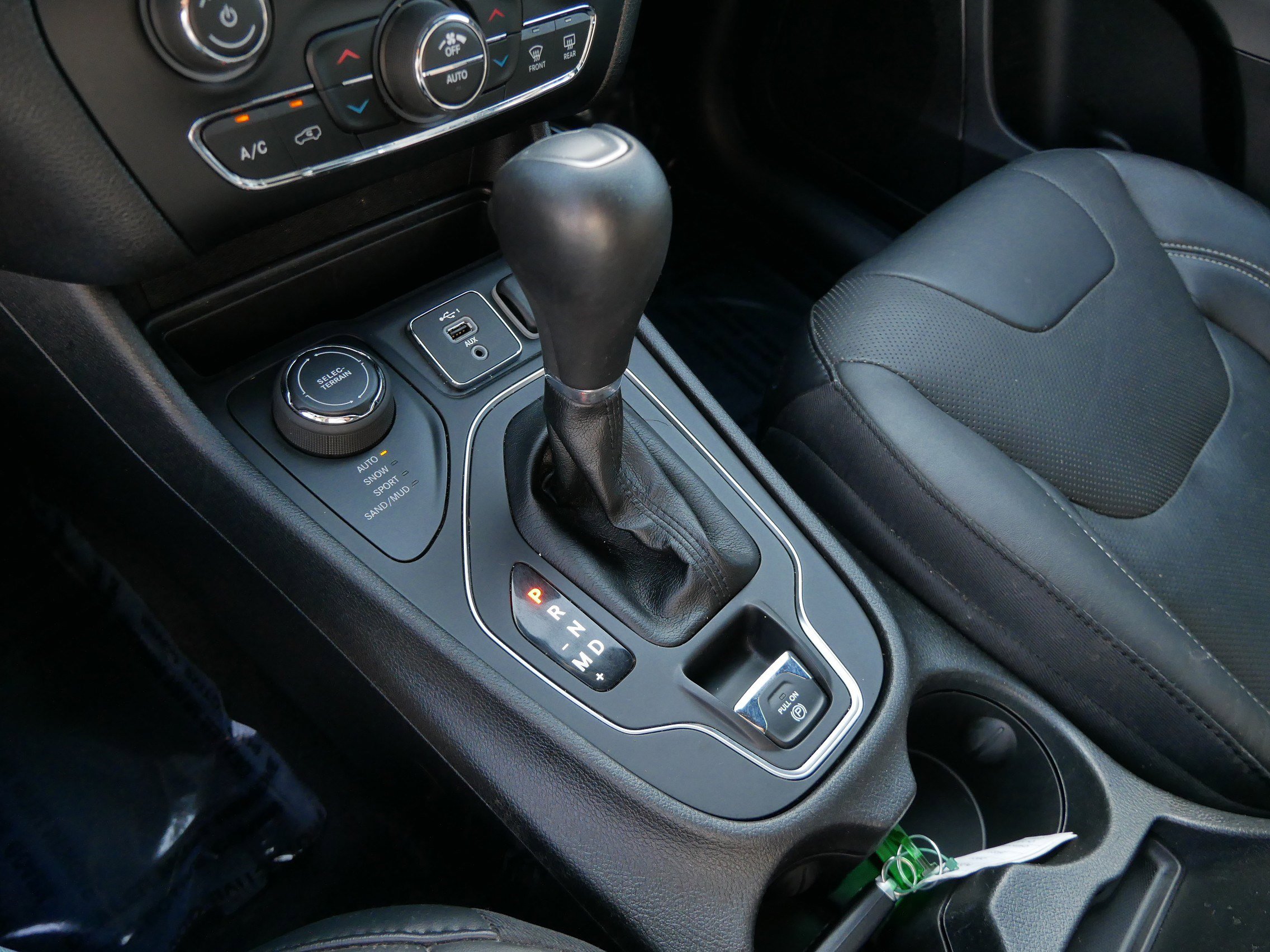 2021 Jeep Cherokee Altitude Latitude Lux photo 23