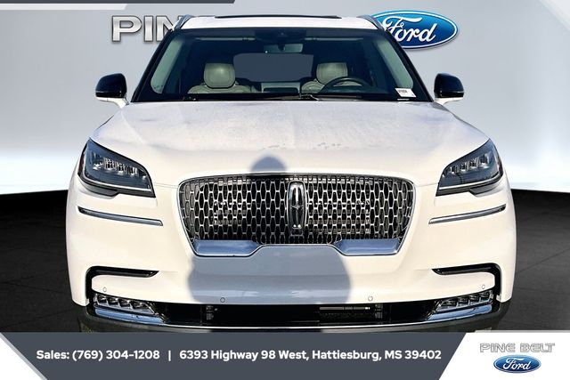 2020 Lincoln Aviator Reserve photo 3