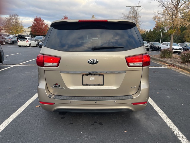 2015 Kia Sedona LX photo 3