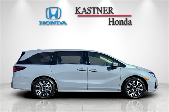 2026 Honda Odyssey Elite photo 2
